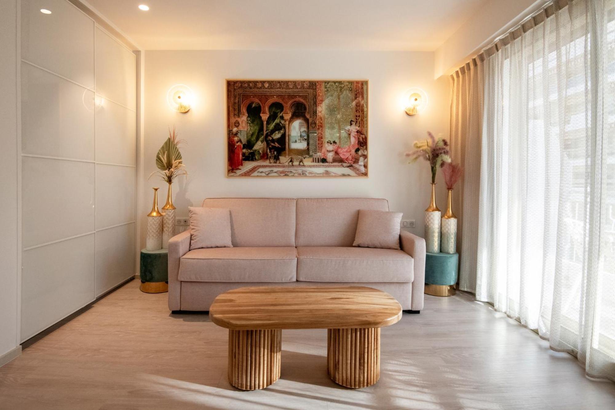Residence Hoteliere Chambord Au Coeur De Menton - Entierement Renovee Bagian luar foto